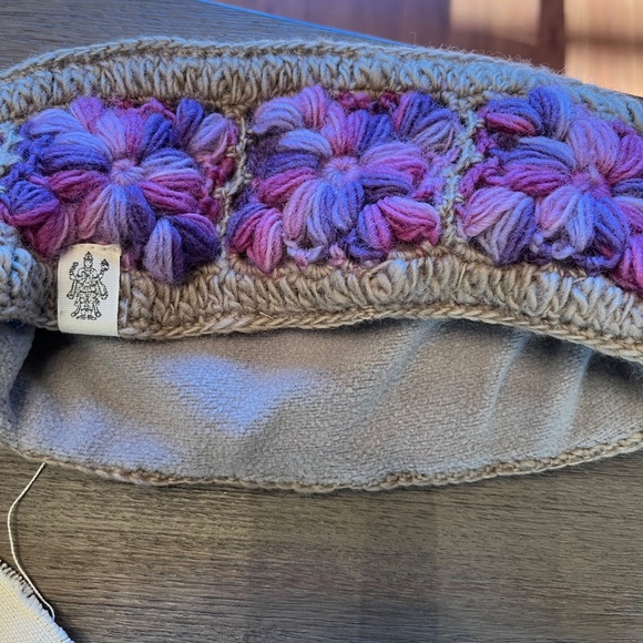 Crocheted Flower Headband, Handmade, Shades of Purple; New w/ tags - Picture 7 of 10